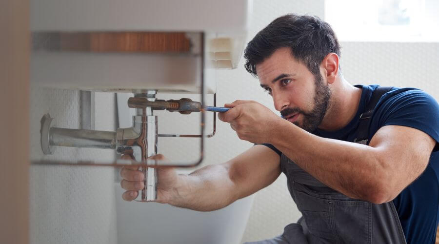 Professional water heater installation services in New Virginia, IA